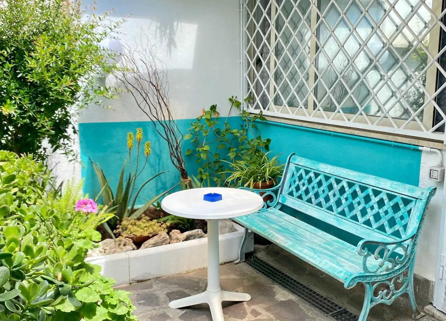 Blu Airport Room Fiumicino Bed and breakfast